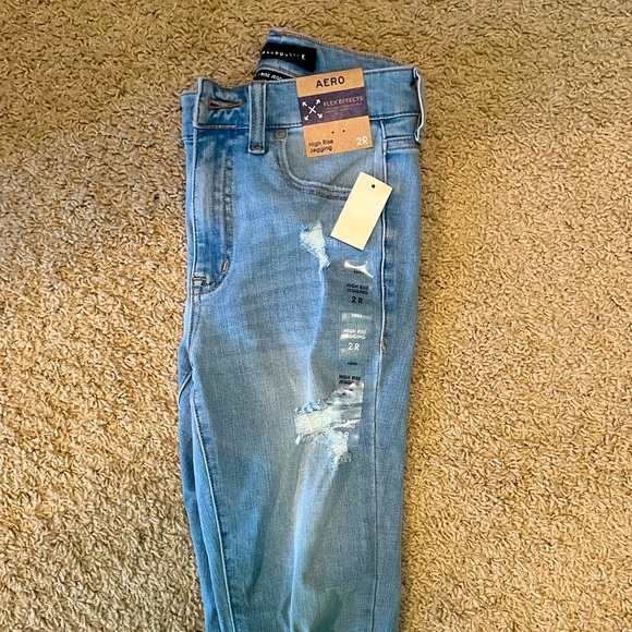 Aeropostale High Rise Ripped jeans - Picture 2 of 3